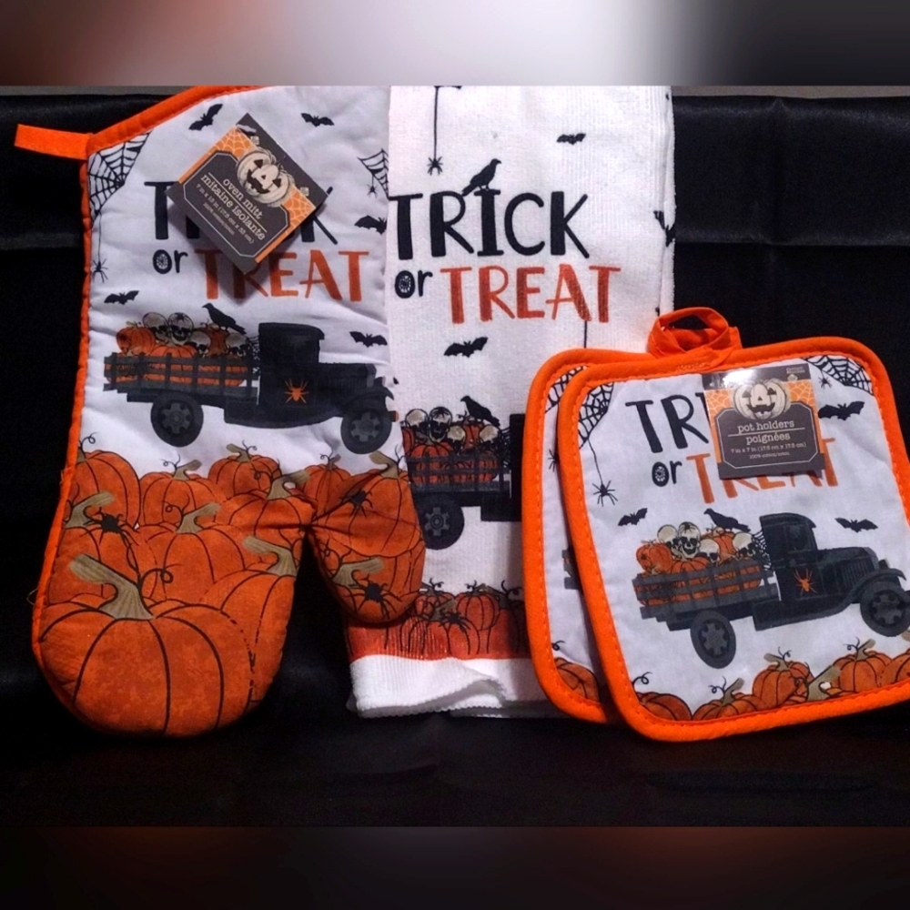 Trick or treat kitchen decor